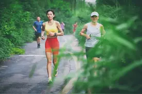 马拉松“湖南一姐”黄菲：用亲身经历诠释跑步的力量图片