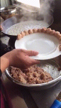 “姑娘，不是什么照片都能随便发的！”哈哈哈亮点都看到了！