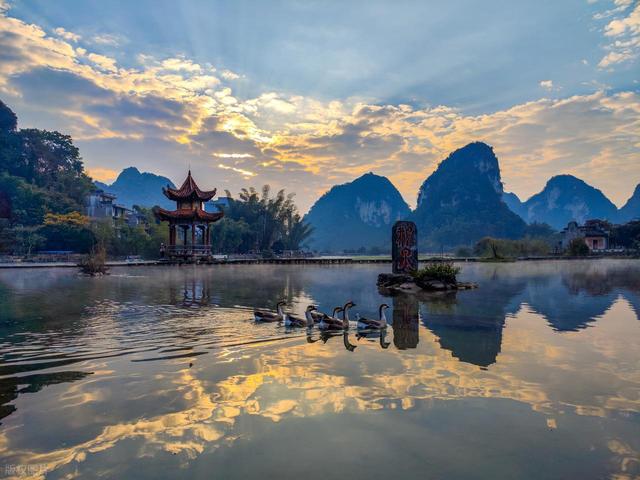 太震撼了！我一直以为桂林北海够美了，直到我去了这里！