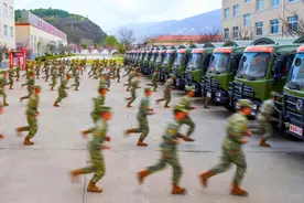 上车！直击军车驾驶员的集训现场图片