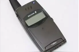 25年前我买了人生中的第一部手机，当年刘德华代言的爱立信T28图片