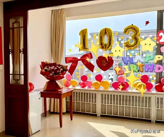 恩爱21年抵不过现实！103岁杨振宁已白发衰老，49岁翁帆绚烂如花