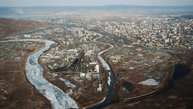 动真格了？普京下令不惜一切代价，降低对中国的依赖，事情不简单