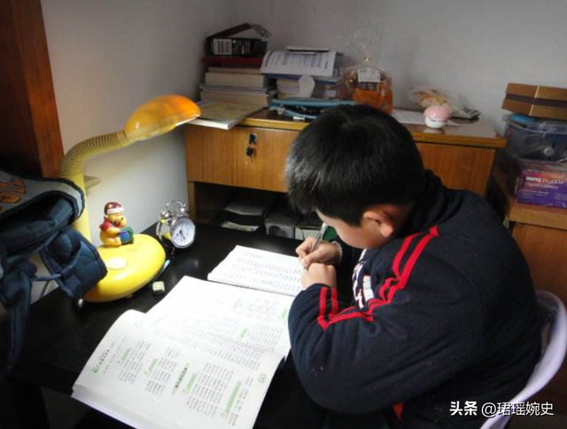 2020年火箭发射失利，初二学生写信谈原因，两总回信：见解很独特