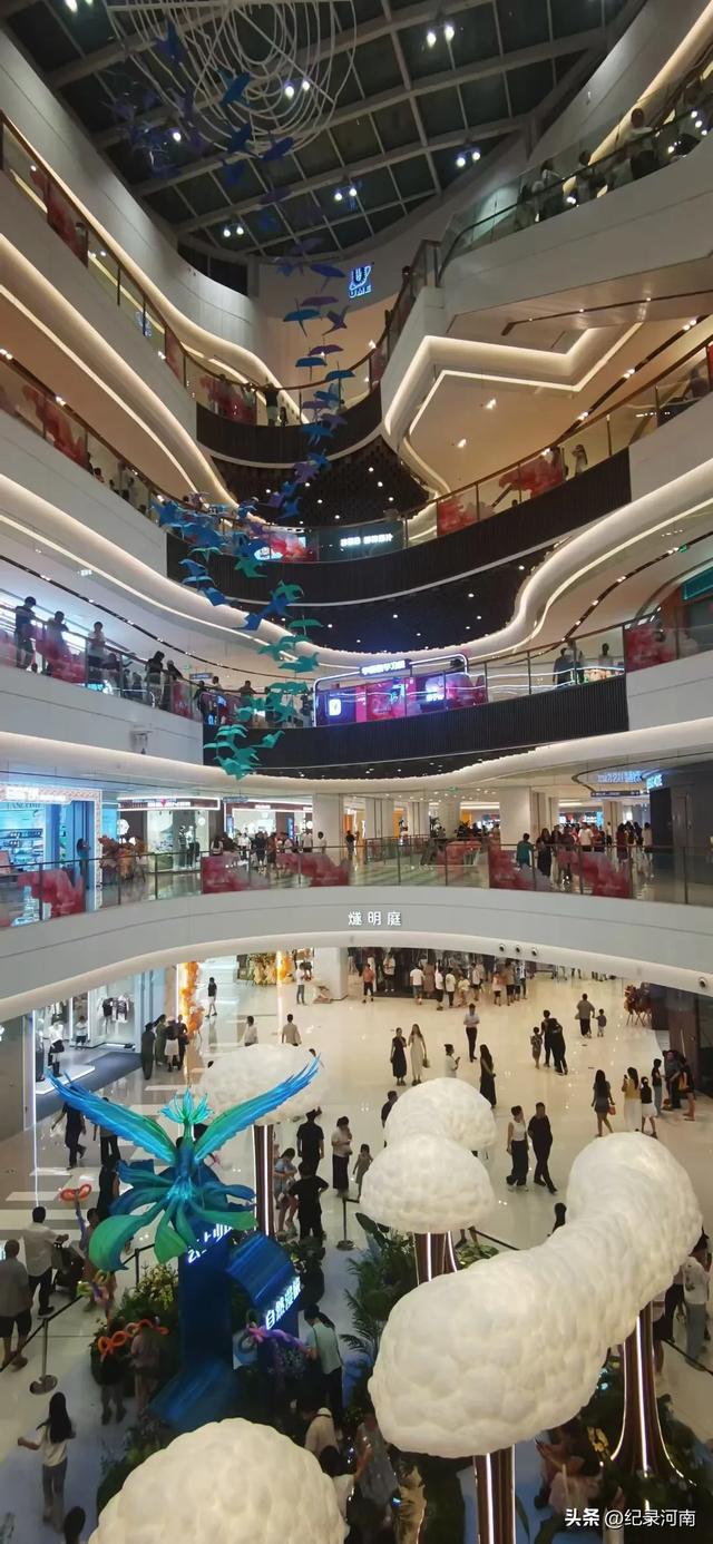 聚焦于旅游领域，会发现，菏泽在诸多层面着实难以与商丘相媲美
