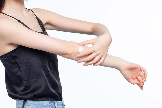 只要记住这3个关键点，湿疹很快就好了，皮肤慢慢变干净！