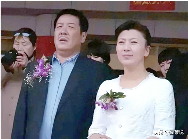 闫学晶风波终于落幕，6个男人惨遭牵连	，儿媳与继女最不好过