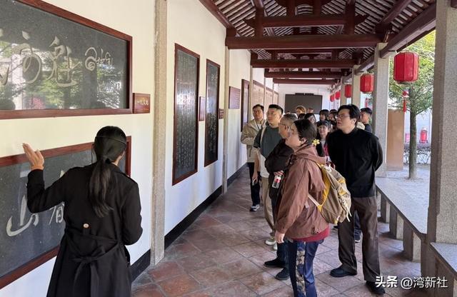 港澳及海外媒体人沉浸式漫步潮州古城街巷，品味地道潮味
