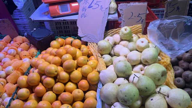 轨道直达的赶场地!地方超大,东西多,买菜这些超方便