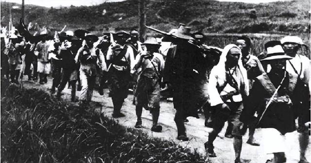 女匪首吕芪：一个鬼子睡一宿，五颗人头定终身，铁血抗日震太行