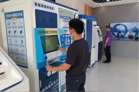 “车管所搬家了？”武汉人：现在办业务比点外卖还快！图片