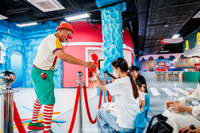 刷爆番禺人朋友圈的新地标，18000㎡的空间究竟藏着什么？