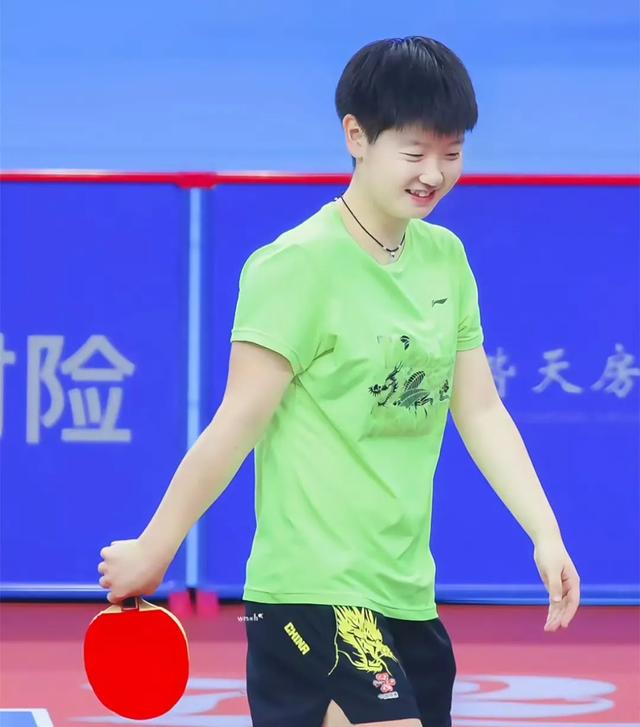 孙颖莎变了！瑞典大满贯 因为有她在 没想到莎莎居然变成了这样