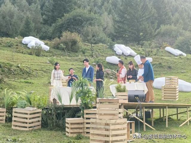 山西卫视《歌从黄河来》走进云顶山，“唱游山西”赋能我县文旅焕新
