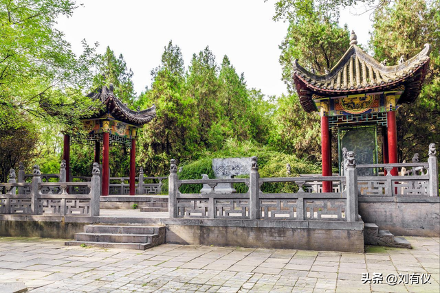 为什么去旅游？当然是为了让自己开心，在洛阳白马寺我学会了止语