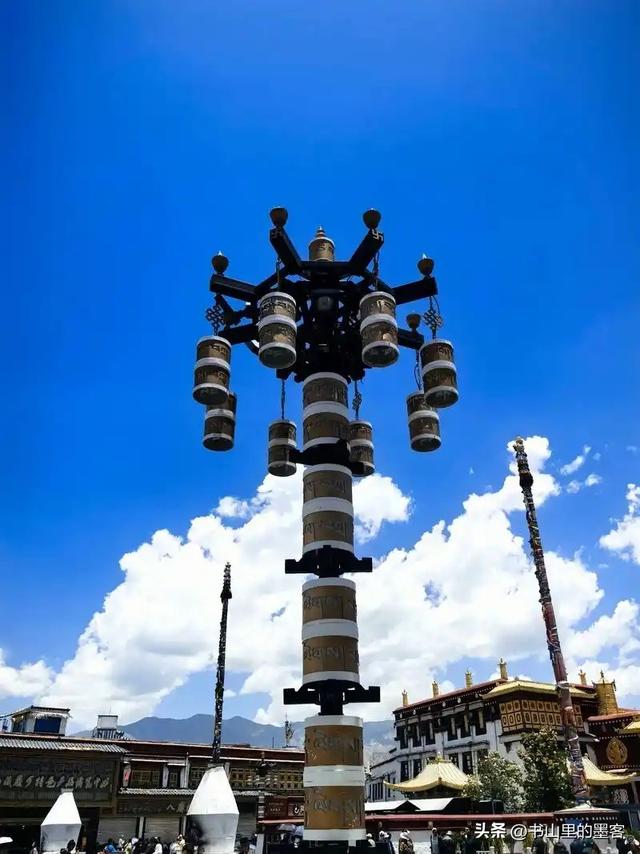 央视发声，又一女间谍曝光！作案手段太狡诈，企图获取军事机密