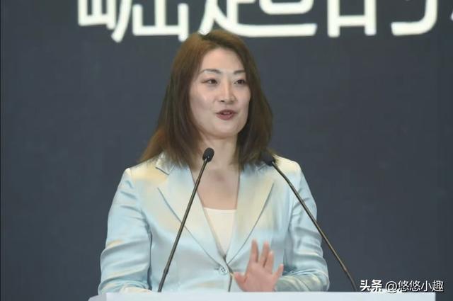 宗馥莉辞职不到24小时！叔叔宗泽后表态，言论非常犀利，细节曝光