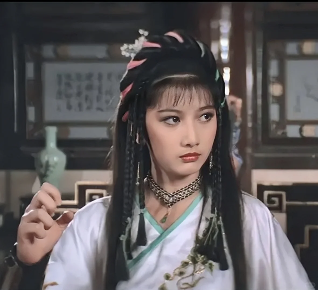 “最美赵敏”悲惨人生：被父性侵，被丈夫家暴，去世三天才被发现