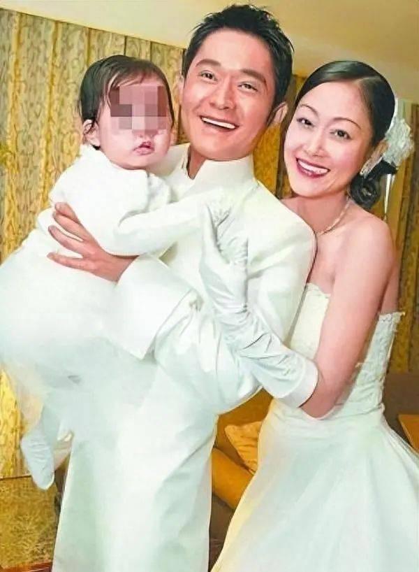 结婚10年被丈夫出轨8次！最后出轨蒋勤勤，年仅43岁抑郁烧炭自尽