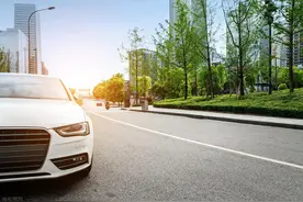 刚刚考取驾照的中年人，不要有先买辆车练车技然后再买新车的想法图片