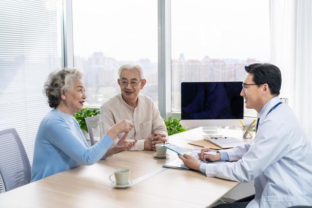 梦见家人生病，到底是好事还是坏事？梦里的细节真实暗示了这两点