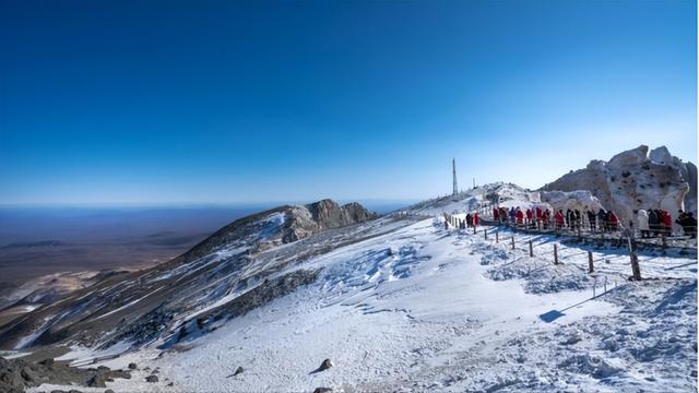 相隔1000公里，依然挡不住韩国觊觎，长白山究竟有何特别？