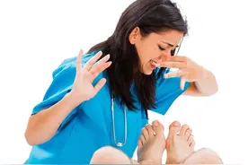 “脚气”真菌怎样才能根除？医生教你3个绝招，彻底治愈不复发！图片