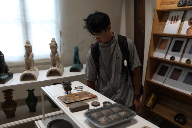 当 AI 画笔遇上青山绿：这场公众实践活动用数字光影绘就生态村的“两山密码”