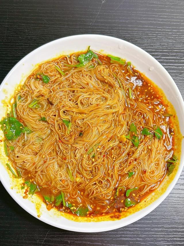 这才是面条最简单的做法，分享5款面条的制作方法，一家人都喜欢