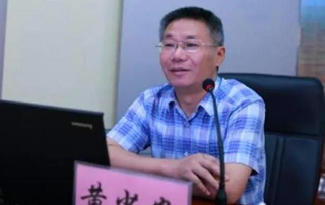 黄少安：中国大量南方官员调动北方，背后有什么深意？