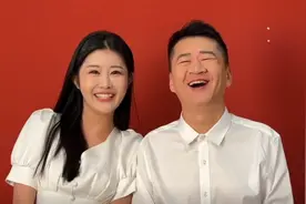 演员李嘉明与小18岁女友结婚，否认收百万礼金：准备了50桌酒水结账结了132桌，用餐的人多，上礼的人少图片