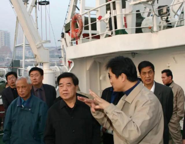 他曾任四川省长，深耕蜀地30余年，一心为民甘于奉献，活到了84岁