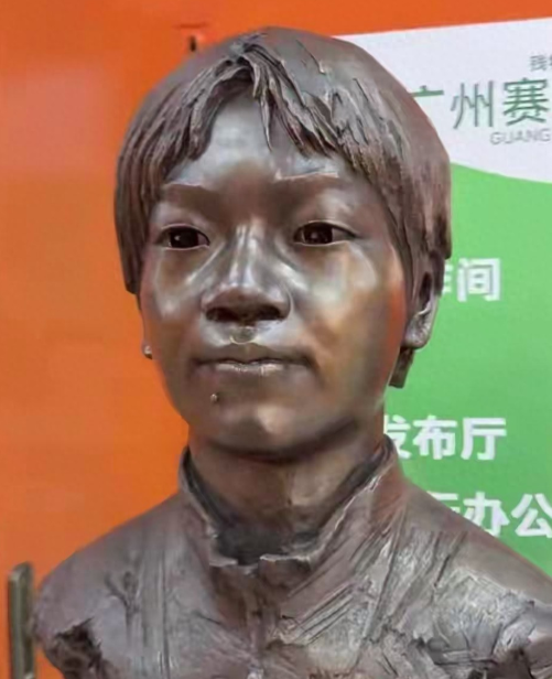 豪宅风波升级！专家建议拆除全红婵雕像，樊振东的话终于有人信了