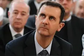 终结了！巴沙尔找到了，放弃叙利亚总统职务，携家眷撤离到莫斯科图片