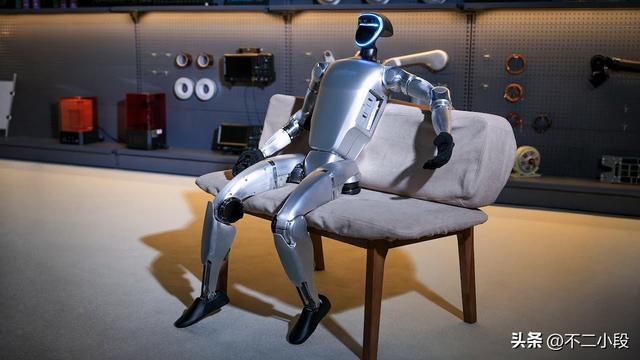 机器人可以走进现实，但不应该让人逃避现实