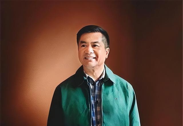 骆家辉：中国最好不要自主生产尖端芯片，因为这是美国不想看到的