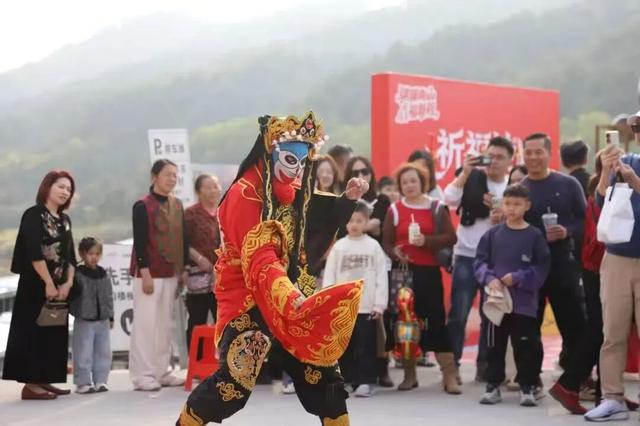 游客接待量同比增长超138%！多样玩法点燃南山镇“新春热”