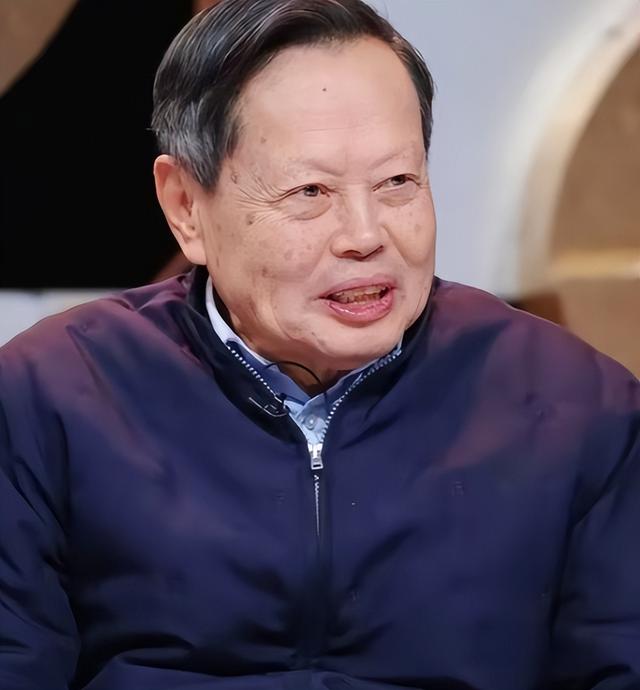 同是诺贝尔奖获得者，为何我们常提杨振宁，却少闻李政道？