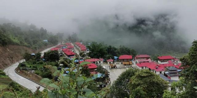 比格林童话更美！墨脱这个村坐拥雪山茶园秘境