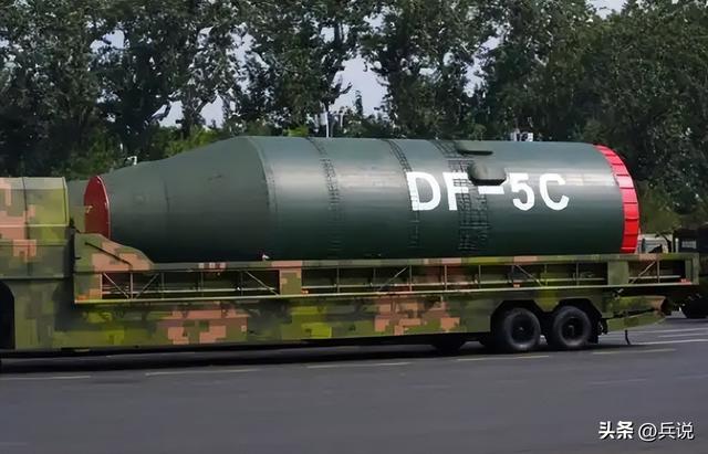 轰隆一声巨响，核导弹爆炸，普京失去对美底牌，东风5C成全球唯一