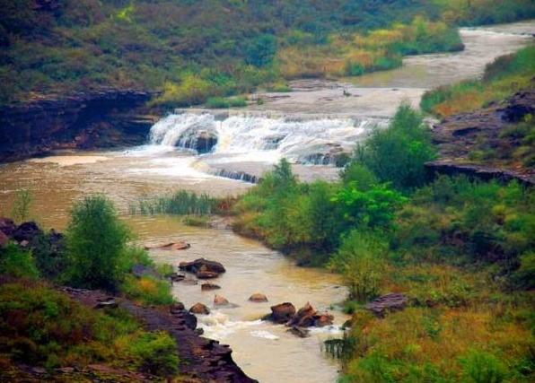 山西旅游：走进壶口瀑布观赏壮观奇景（图）