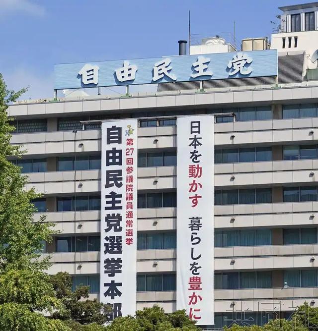 “中国向日本军舰连开两炮”，日媒相当不服气，日本高层不敢吭声