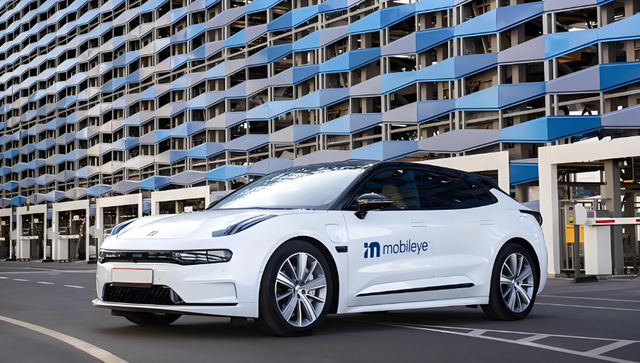 英特尔暴涨90%！特朗普巨资“入股”芯片，传说中的翻身仗来了？