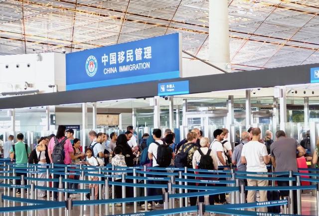大兴机场周边免费停车的地方，大兴机场停车费