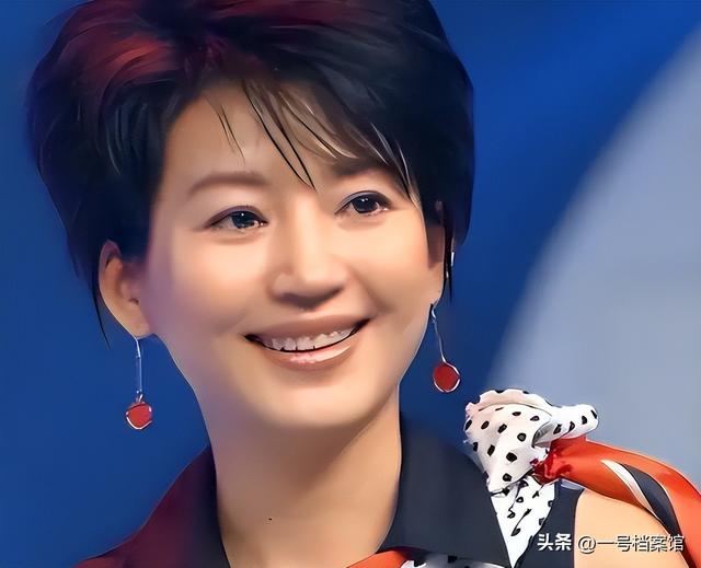 善恶到头终有报！57岁央视女主持王小丫，已走上另一条大路