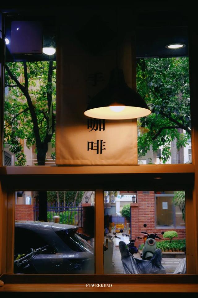 要火！刷爆朋友圈的“杜甫很忙”来了！还有……（文末福利）