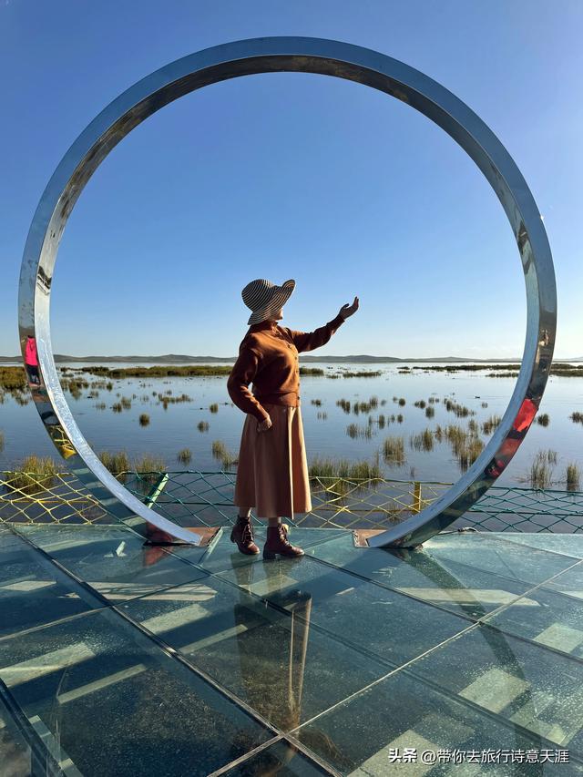 若尔盖大草原之花湖的梦幻仙境
