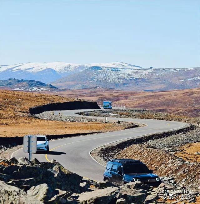 2025新疆新晋网红公路：全长200多公里，收纳了中国最美的秋景