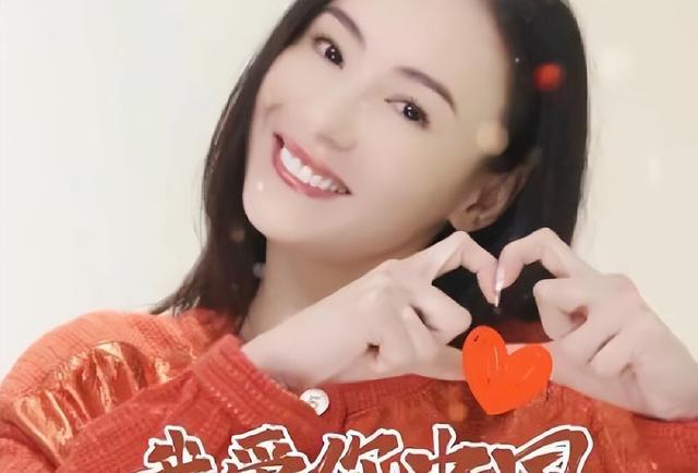 谢霆锋没想到，张柏芝凭阅兵当天的举动，口碑暴增，尽显格局之大