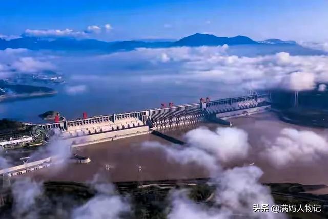 三峡大坝 “账本” 曝光：运行了 20 余年，2500 亿投入如今回本了吗？